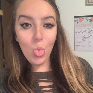 Meet your Posher, Lauryn